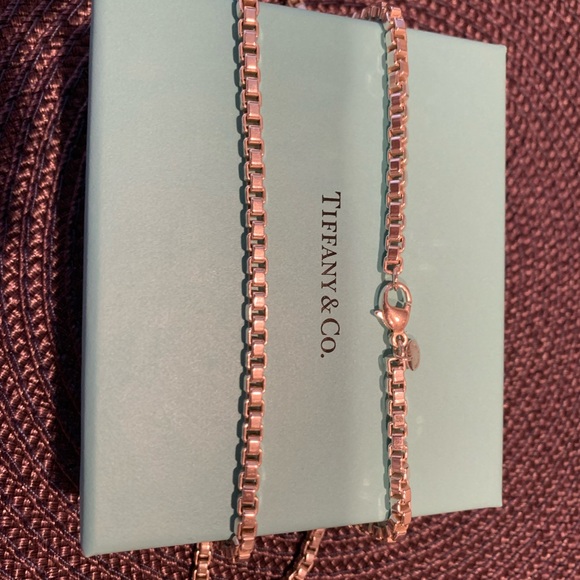 Tiffany & Co. Venetian Link Necklace & Bracelet Set - Picture 6 of 6